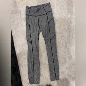 LULU Lemon Fast & Free 25” Tight in SIZE 4